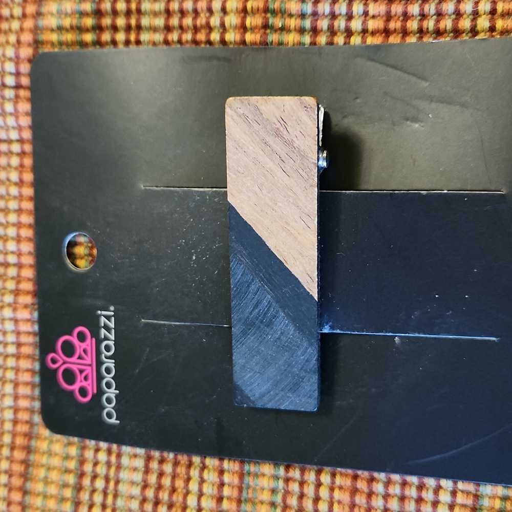 Black/wood look Hair clip